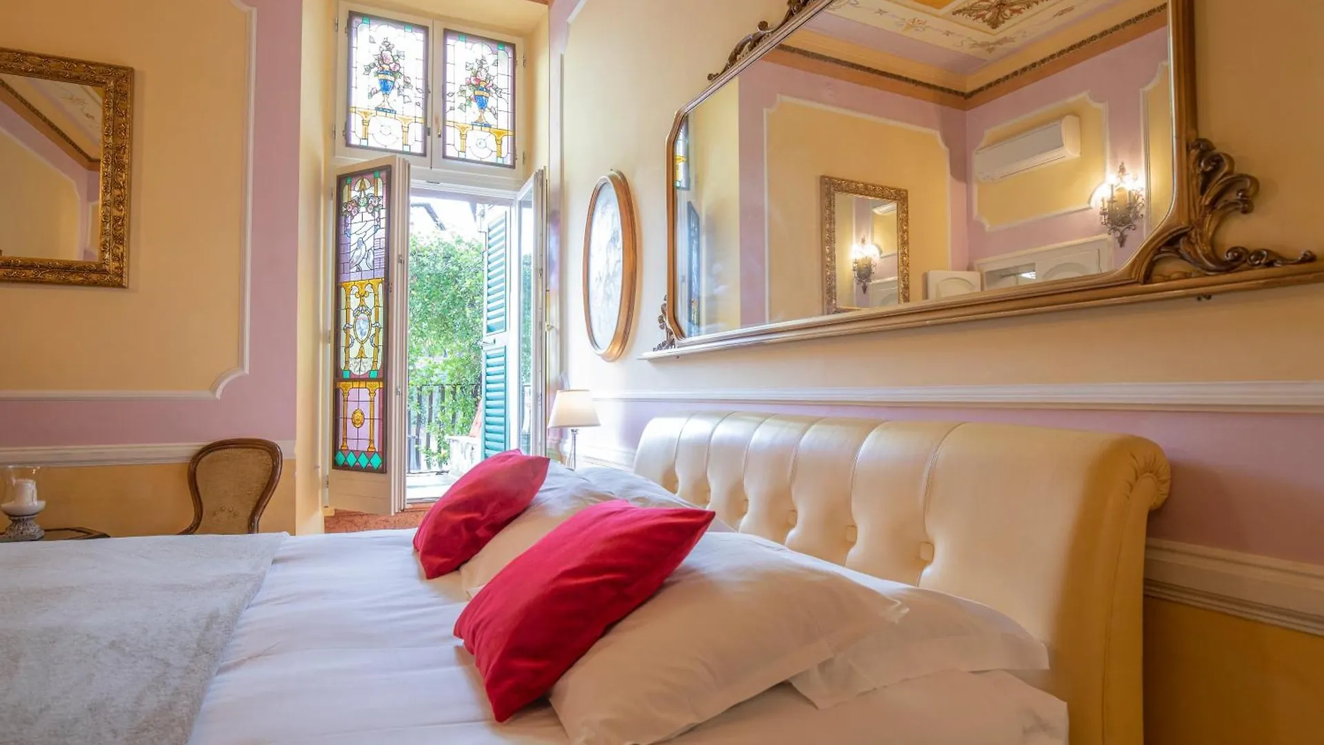 Corte Realdi Suites Piazza Erbe Verona Gasthof