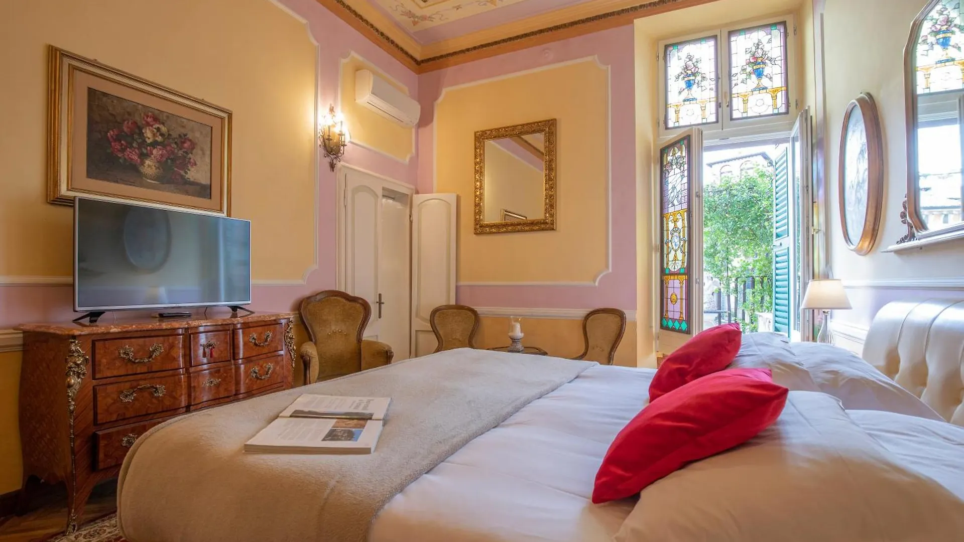 Corte Realdi Suites Piazza Erbe Verona