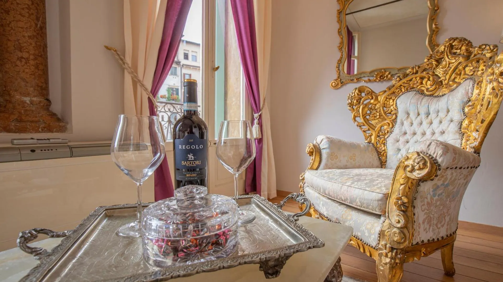 Corte Realdi Suites Piazza Erbe Verona