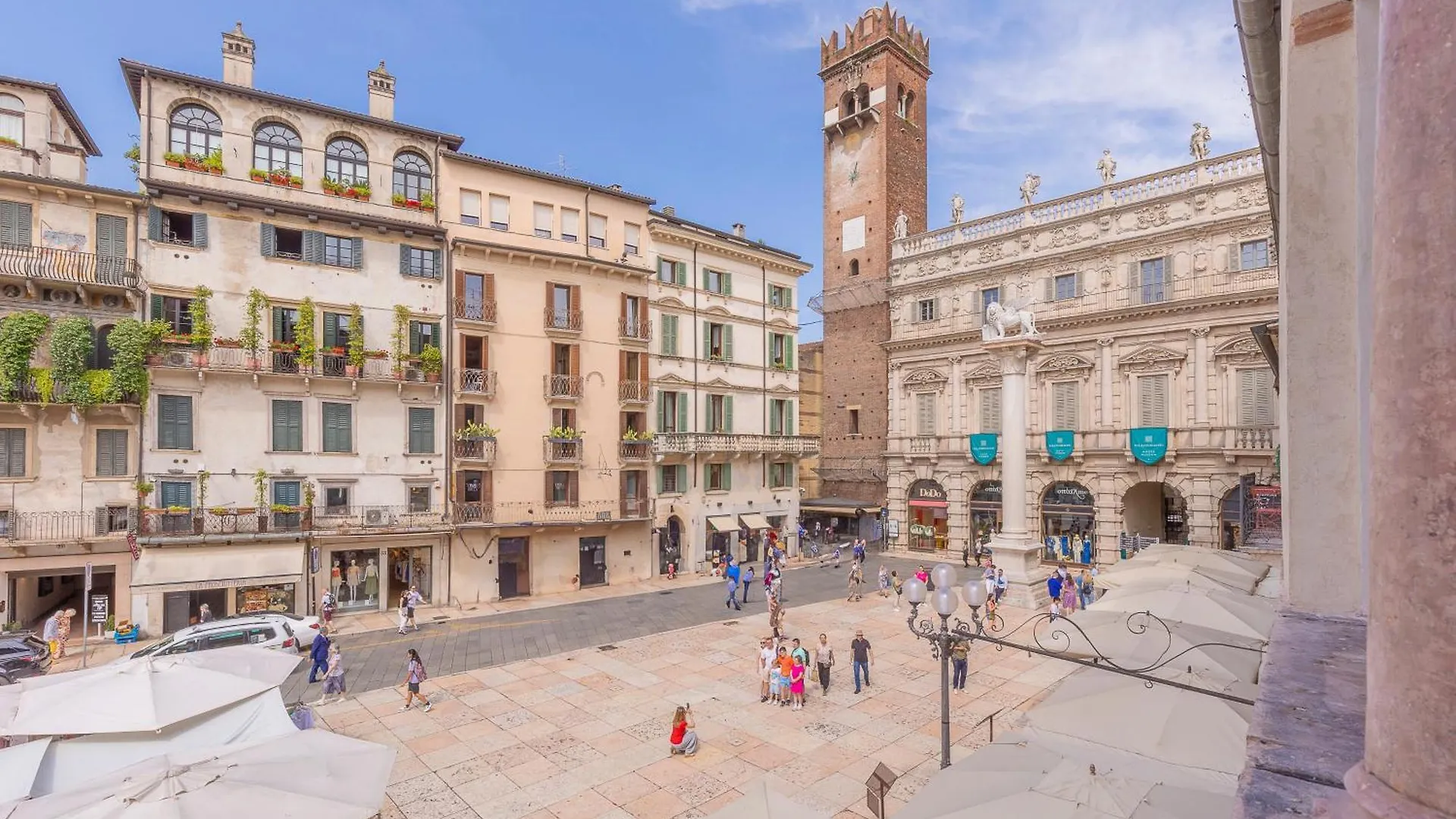 Corte Realdi Suites Piazza Erbe Verona 3*,