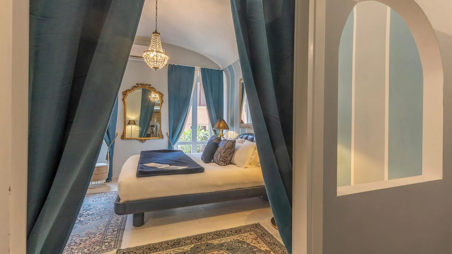 Corte Realdi Suites Piazza Erbe Verona Italien