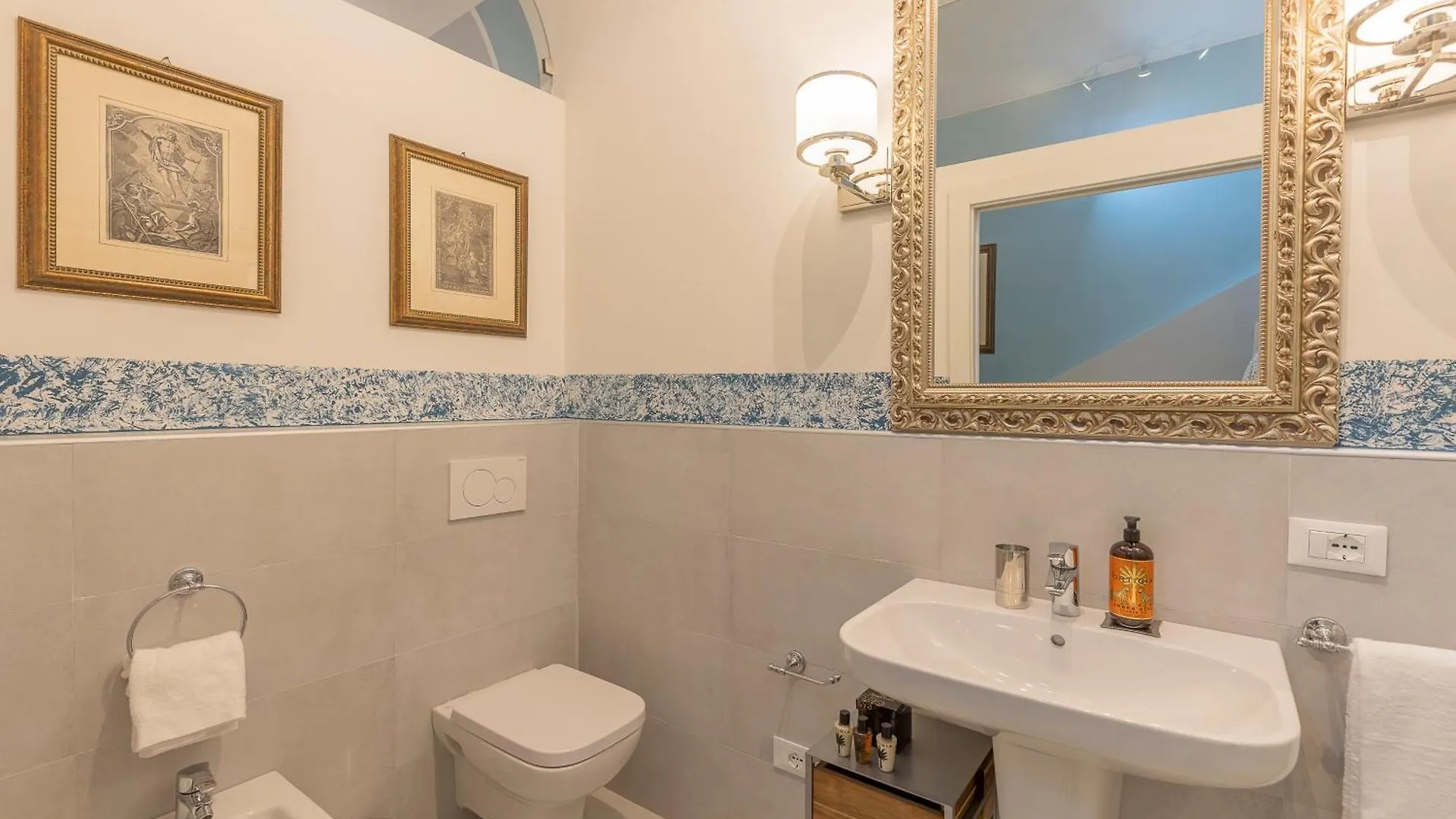 Gasthof Corte Realdi Suites Piazza Erbe Verona